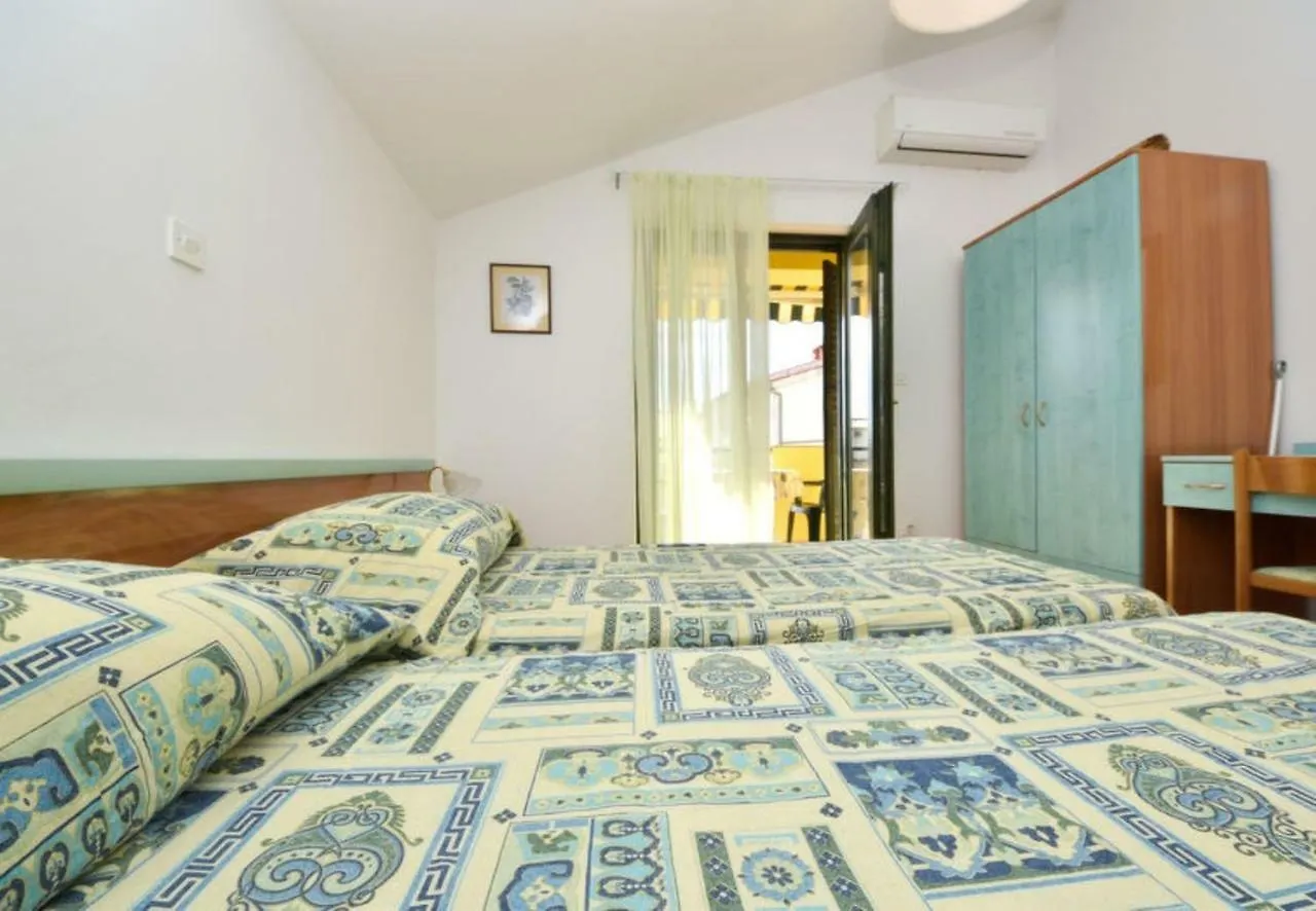 Apartments Dome Zadar 0*,
